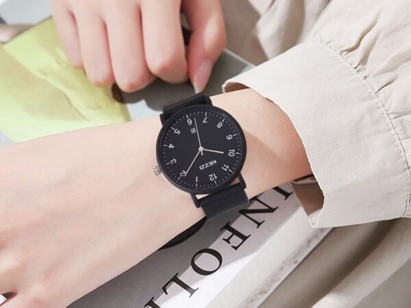 New Waterproof Watch Men Models Students Junior High School Boys High School Teenagers Examination Watch