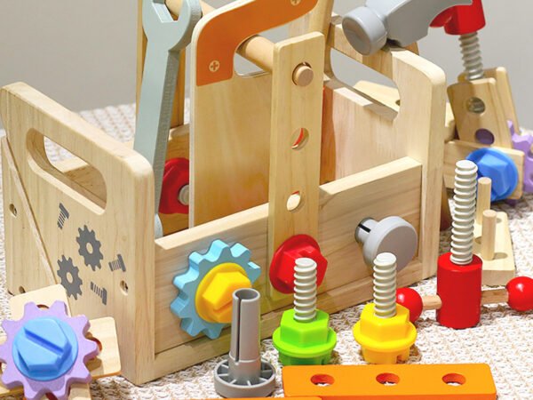Children's wooden hand-held toolbox, screw and nut disassembly tool, desk tool, puzzle toy
